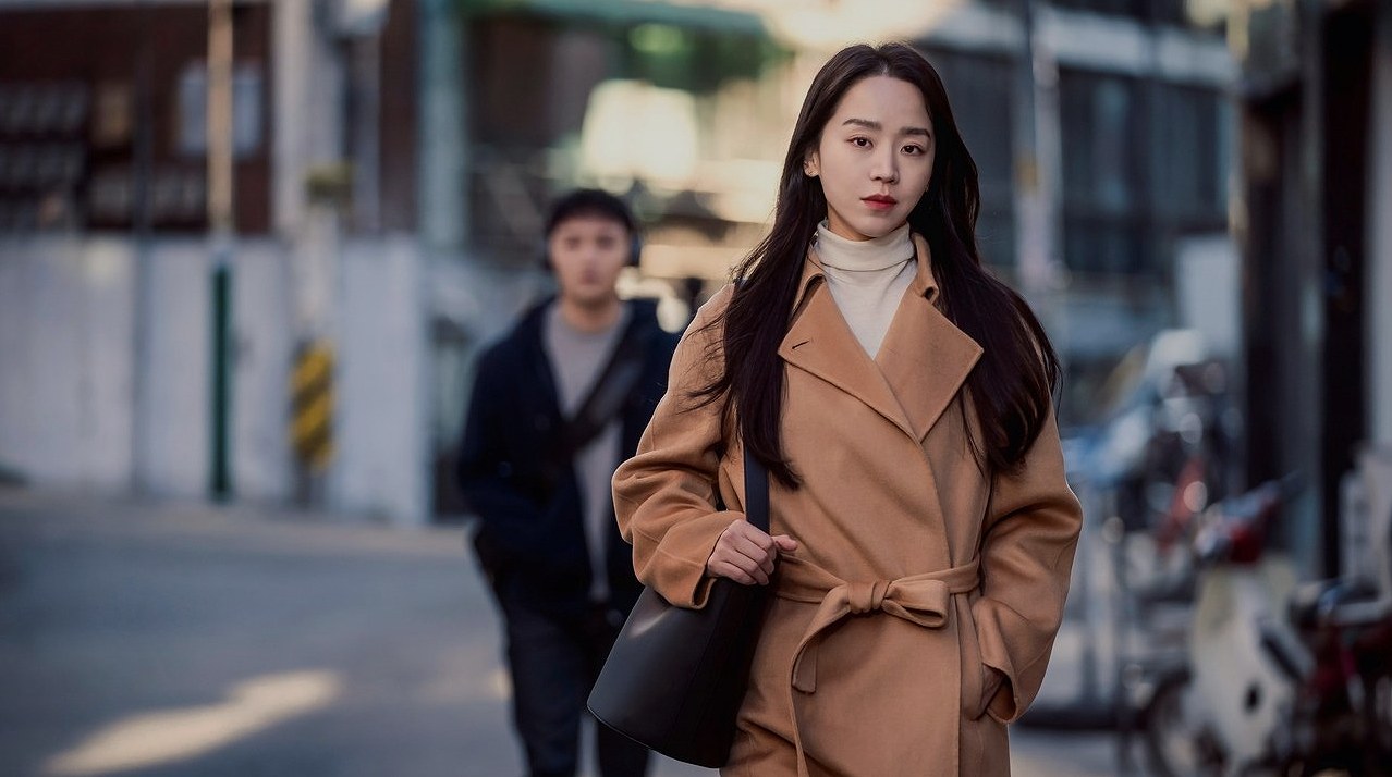 ส่องชีวิตคนอื่นจนตกเป็นผู้ต้องหา! รีวิวหนังเกาหลี Following (그녀가 죽었다) 2024 ระทึกขวัญที่เผยโฉมหน้ามืดของโซเชียล
