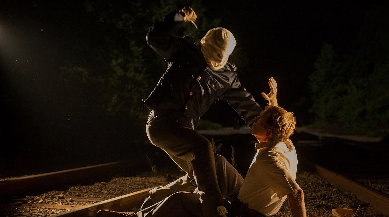 The Town that Dreaded Sundown: เมื่ออดีตสยองขวัญหวนกลับมาหลอกหลอนเมืองที่เคยลืม